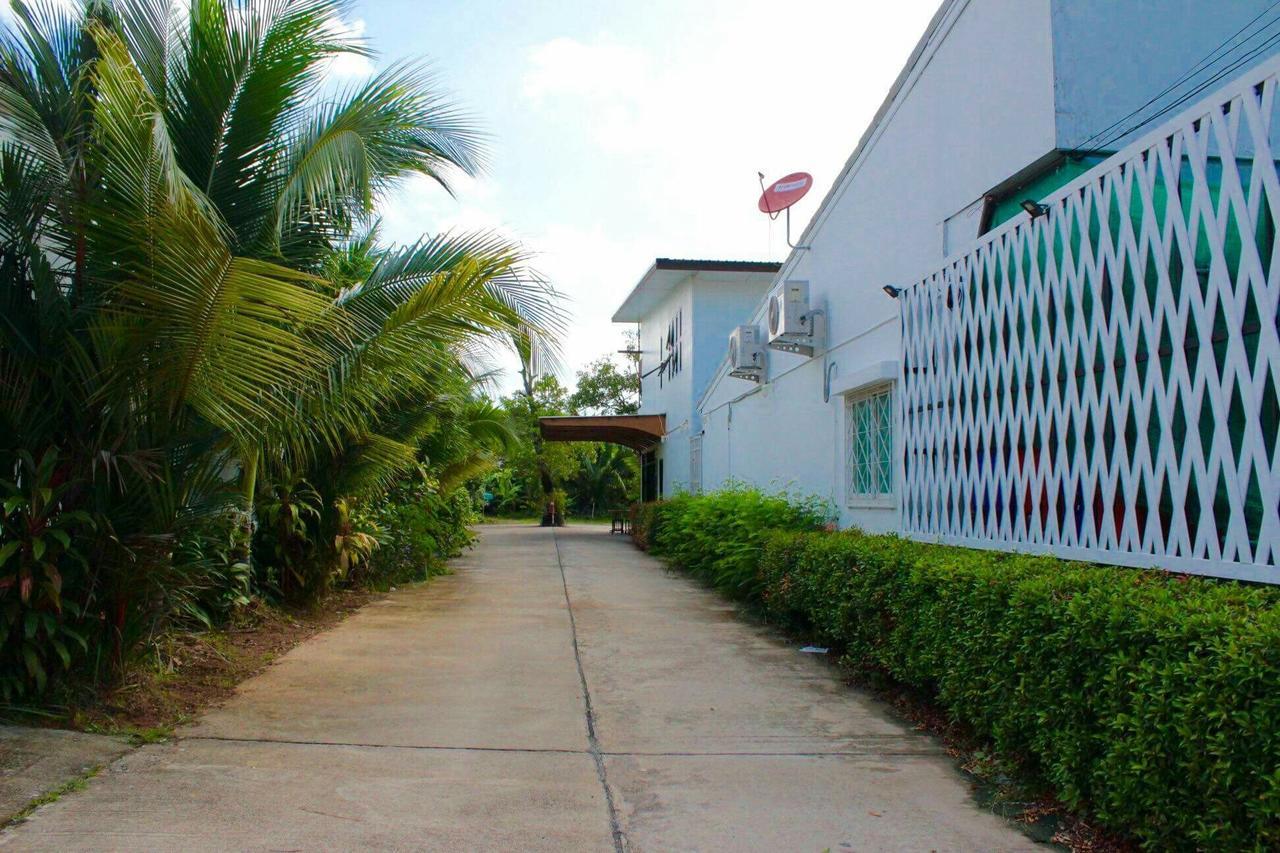 Phuthara Mansion Leilighet Phuket Eksteriør bilde